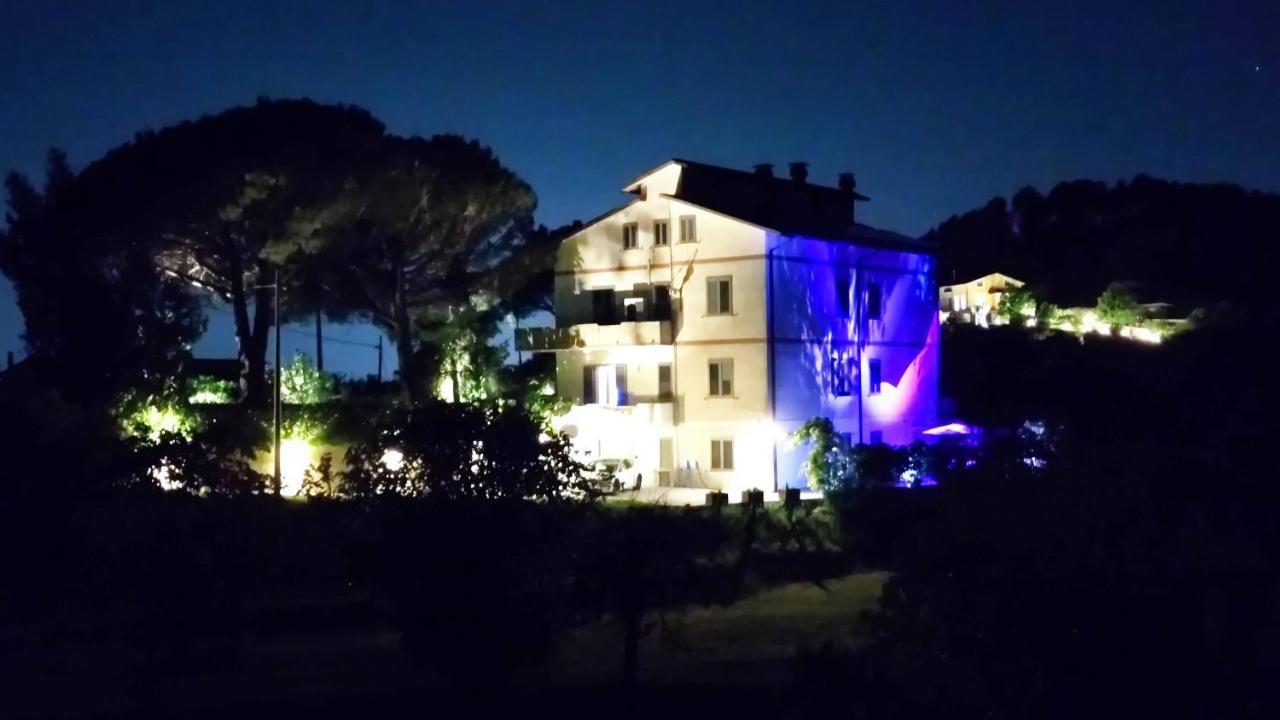 Residenza Bertolini Daire Fosdinovo Dış mekan fotoğraf